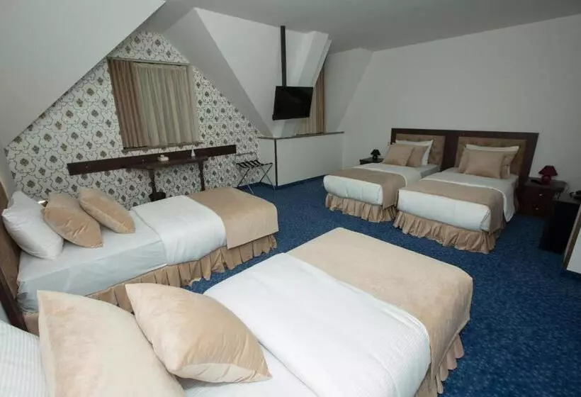 Hotelli Faria Boutique