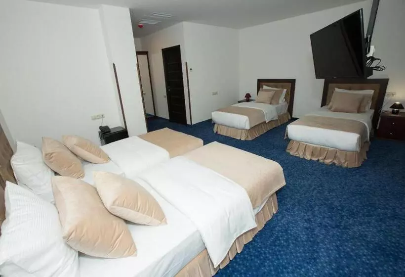 Hotelli Faria Boutique