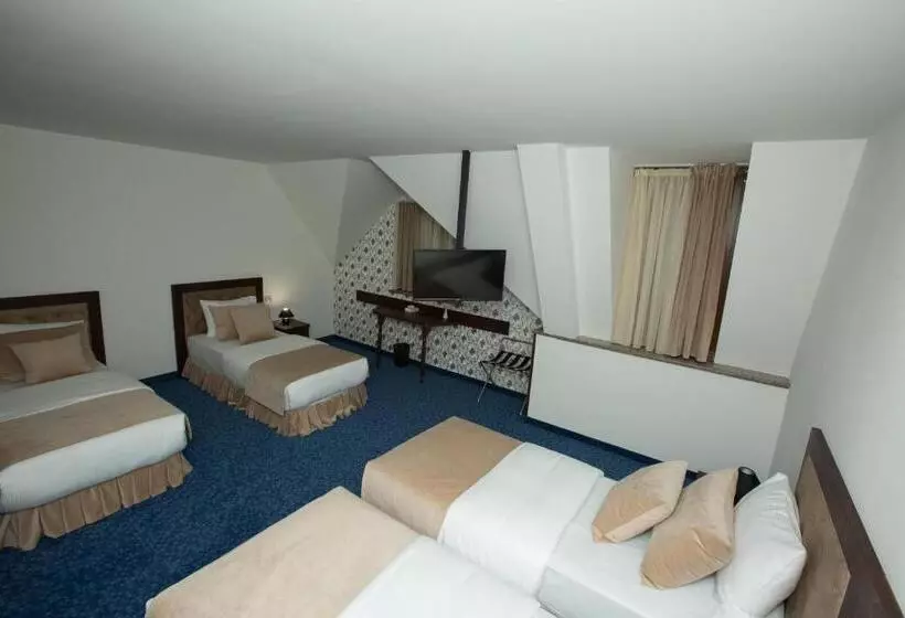 Hotelli Faria Boutique