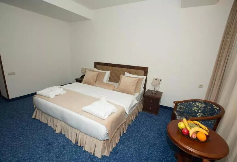 Hotelli Faria Boutique