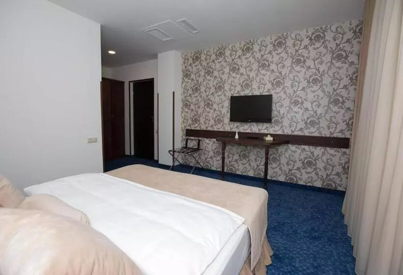 Hotelli Faria Boutique