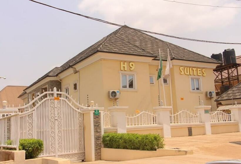 Hotel H9 Suites