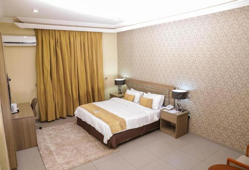 هتل Heritage Continental