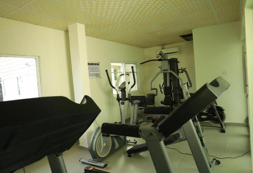 هتل Heritage Continental