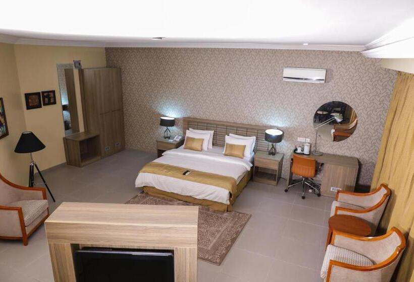 هتل Heritage Continental