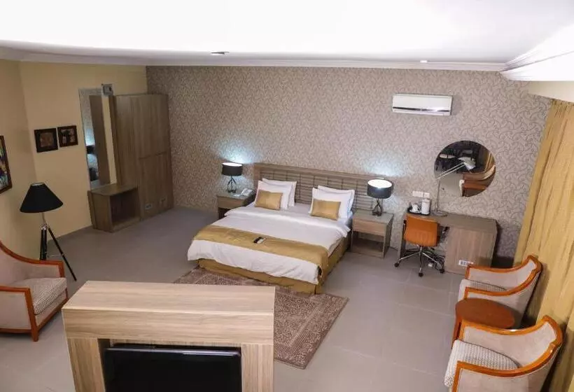 هتل Heritage Continental