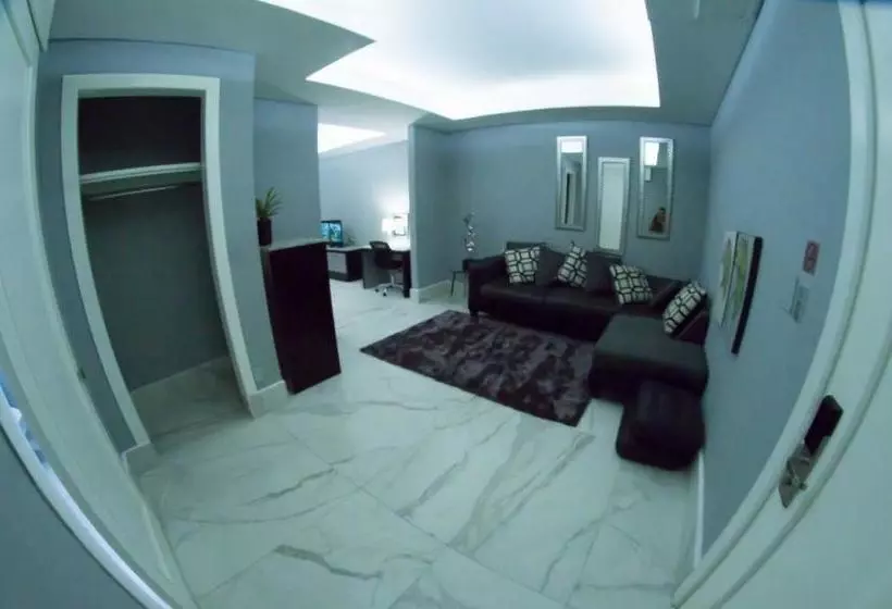 Gran Hotel Cantera La Plaza