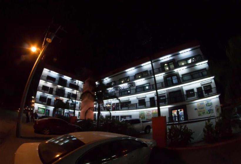 Gran Hotel Cantera La Plaza