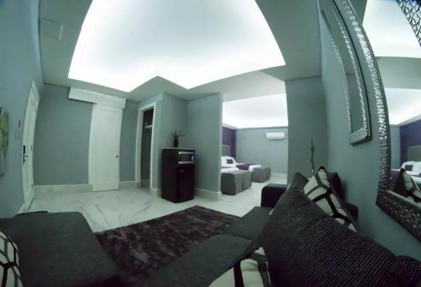 Gran Hotel Cantera La Plaza