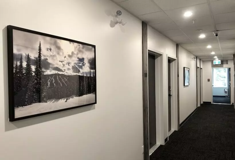 ホテル The Burfield