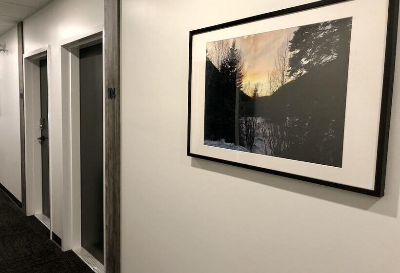 ホテル The Burfield