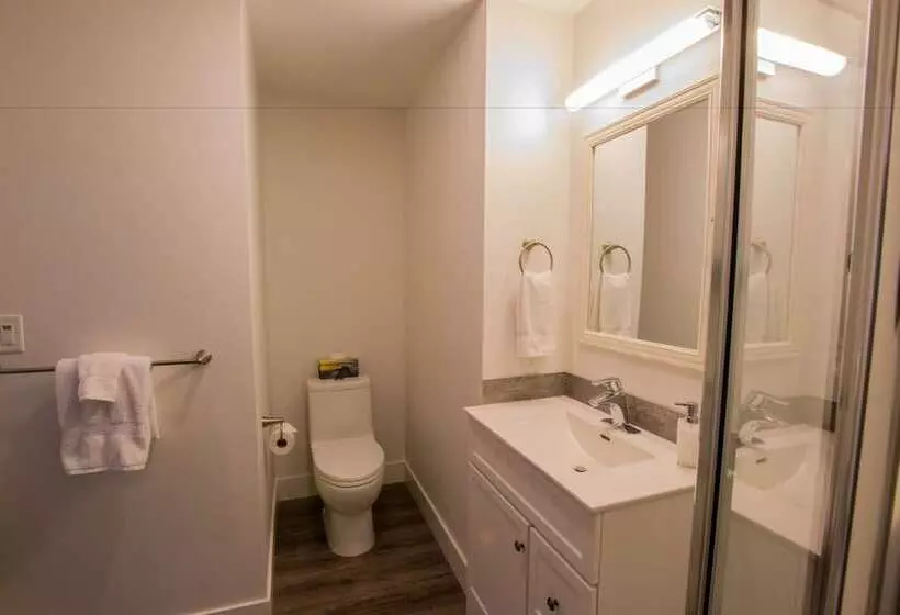 ホテル The Burfield