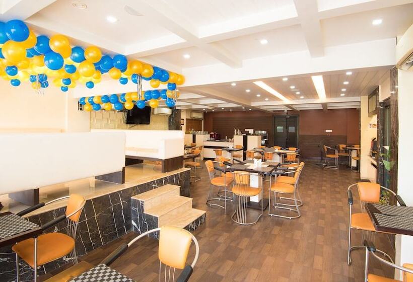 Hotel Treebo King S Court Chandrasekharpur