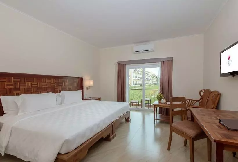 リゾートホテル Sokha Palace Siem Reap