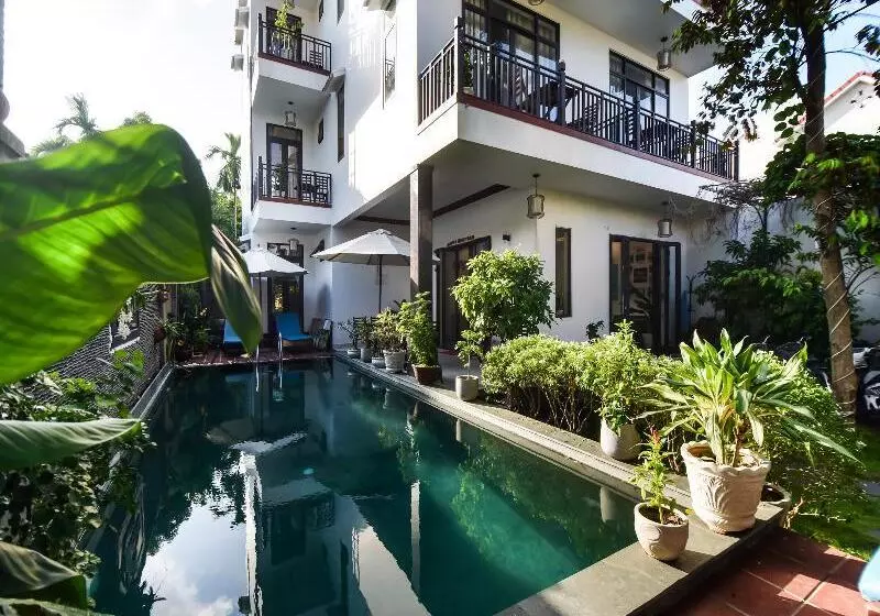 تختخواب و صبحانه Suburban Villa