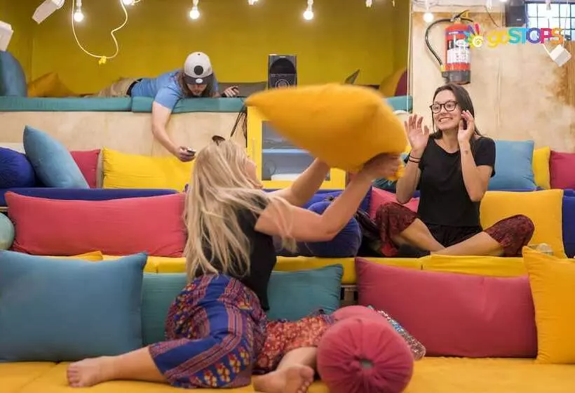 Gostops Agra   Hostel