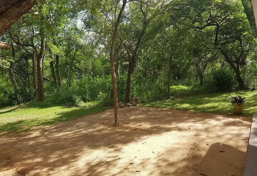 Hotelli Eighth Wonder Resort