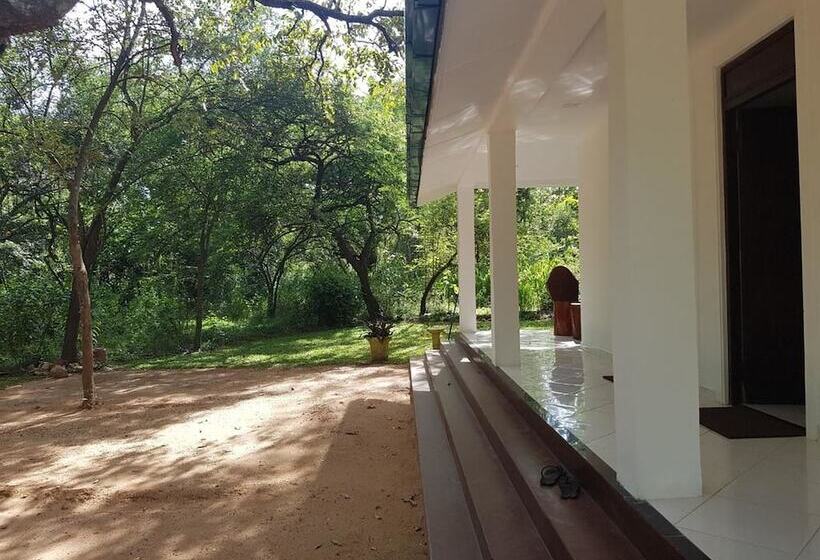 فندق Eighth Wonder Resort