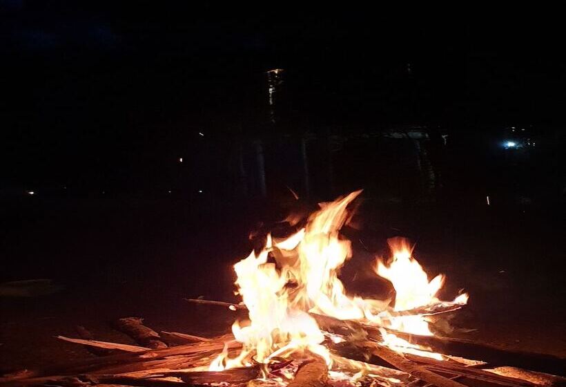 فندق Eighth Wonder Resort