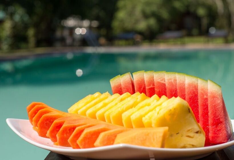 فندق Eighth Wonder Resort