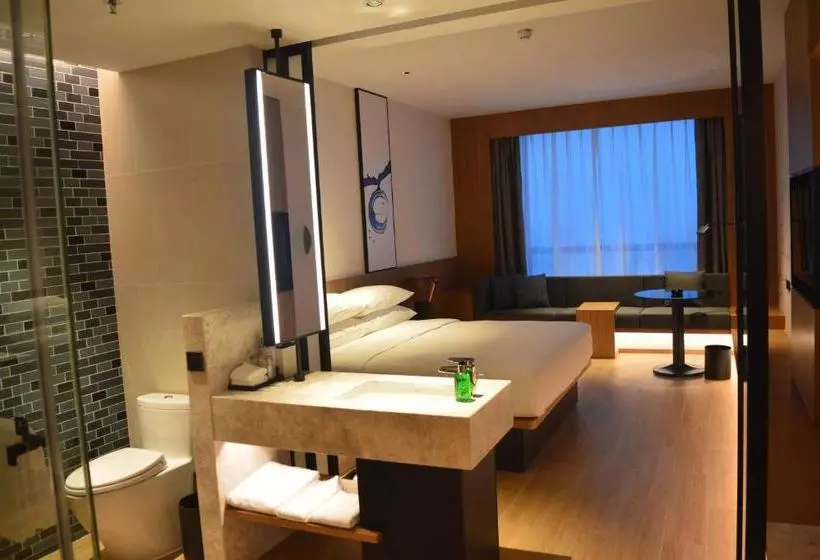 Hotelli Fairfield By Marriott Dongguan Changping