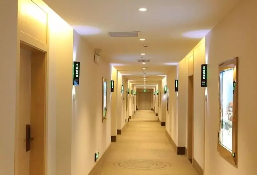 ホテル Greentree Inn Dali Erhai Binhai Ave Seaview Business