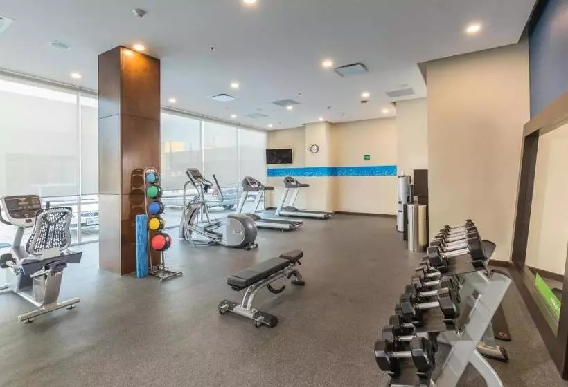 ホテル Hampton Inn By Hilton Tijuana