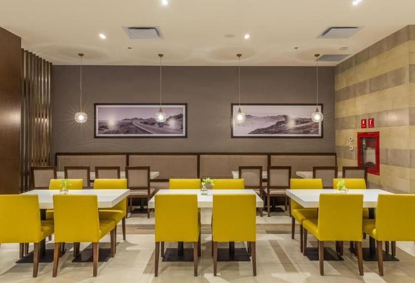 فندق Hampton Inn By Hilton Tijuana