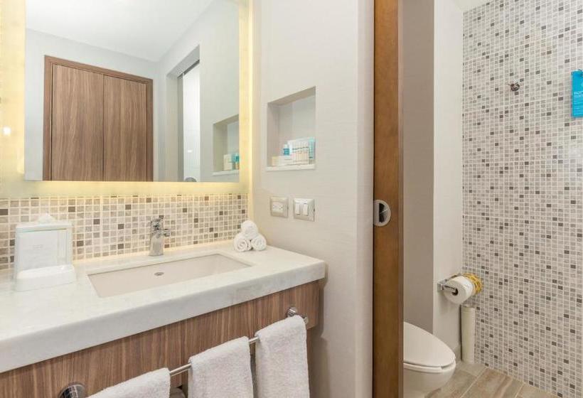 فندق Hampton Inn By Hilton Tijuana