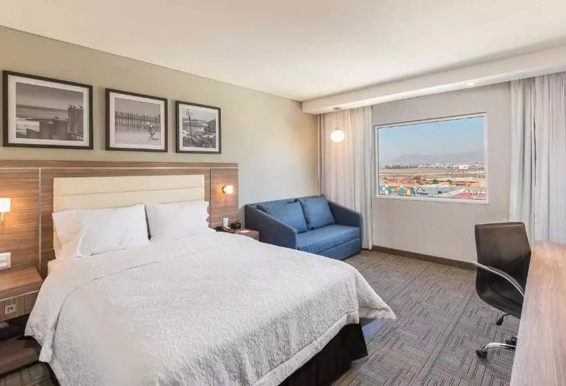 ホテル Hampton Inn By Hilton Tijuana