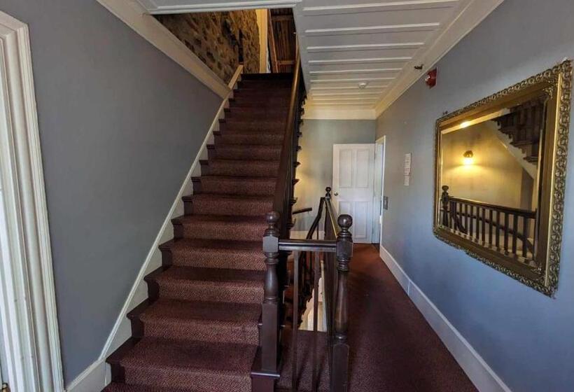 فندق La Maison Rousseau