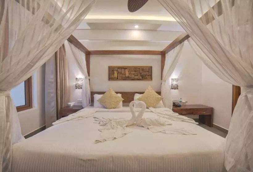 Elixir Hills Suites Resort And Spa