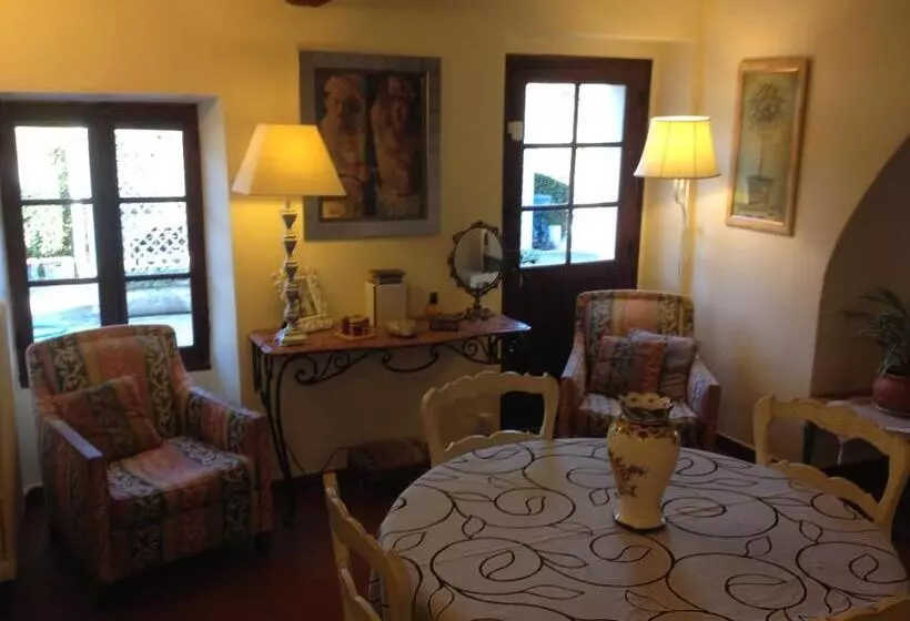 B&b With Charm, Quiet, Kitchen, Sw Pool