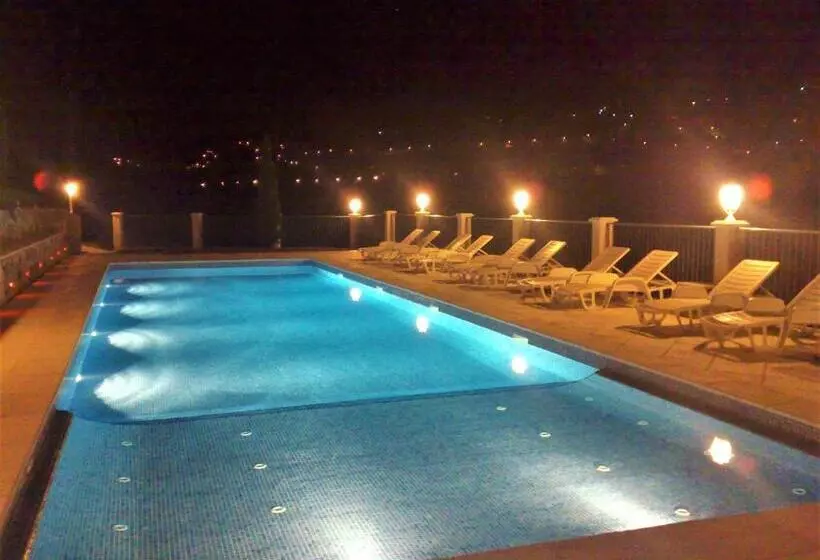 B&b With Charm, Quiet, Kitchen, Sw Pool