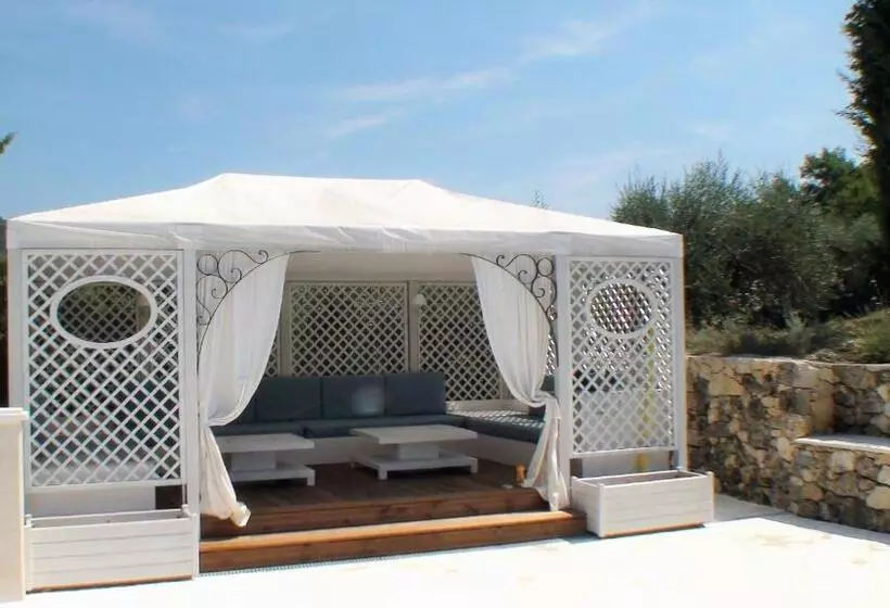 B&b With Charm, Quiet, Kitchen, Sw Pool