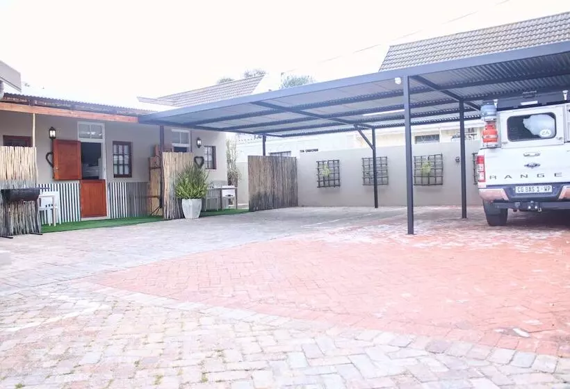 Aamiaismajoitus (B&B) De Akker Guest House Oudtshoorn