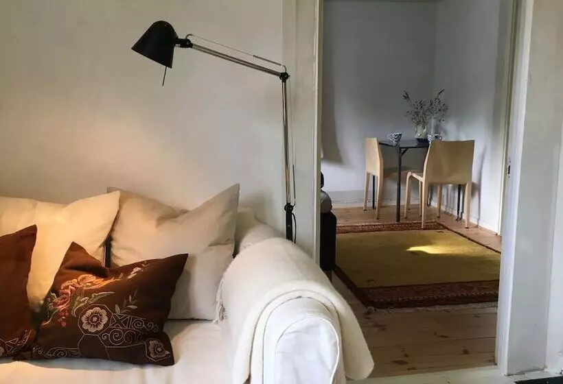 Aamiaismajoitus (B&B) Lille Carlsson