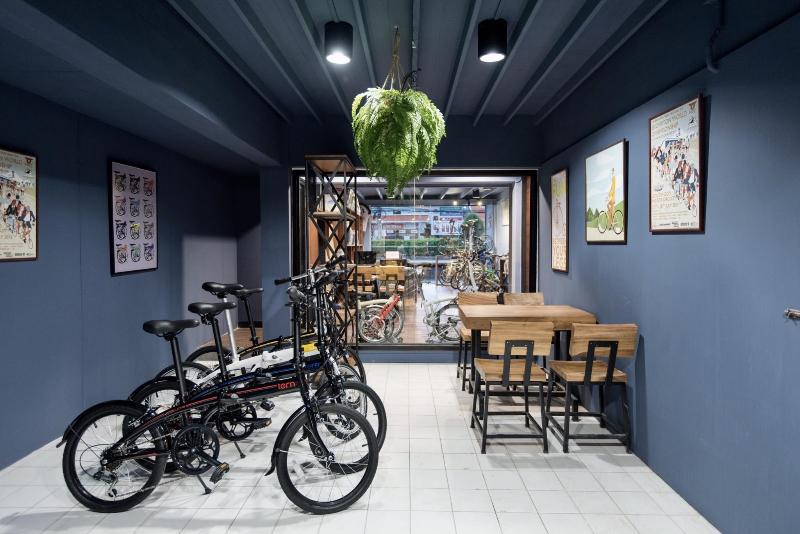 Bike Sleep Repeat Hostel  Adults Only