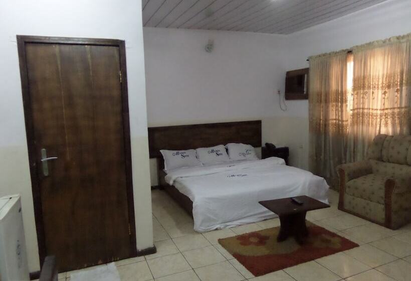 هتل Micron International Suites