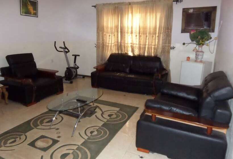 هتل Micron International Suites