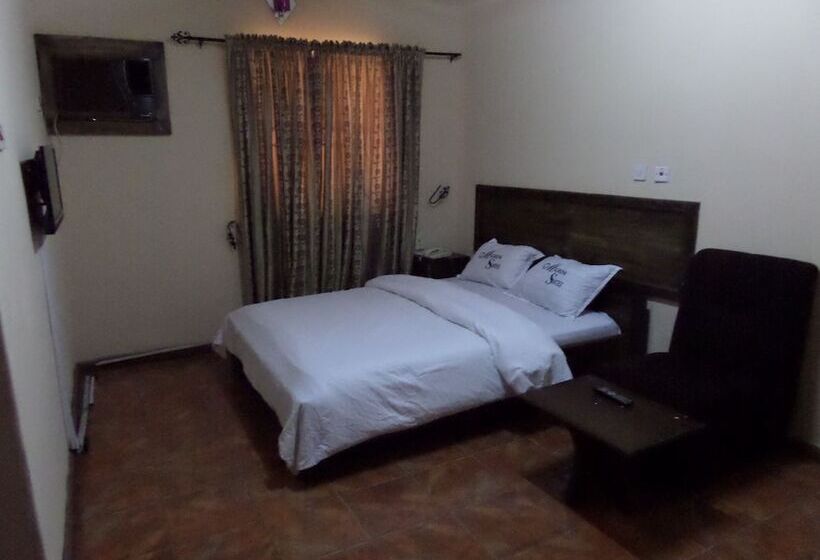 هتل Micron International Suites