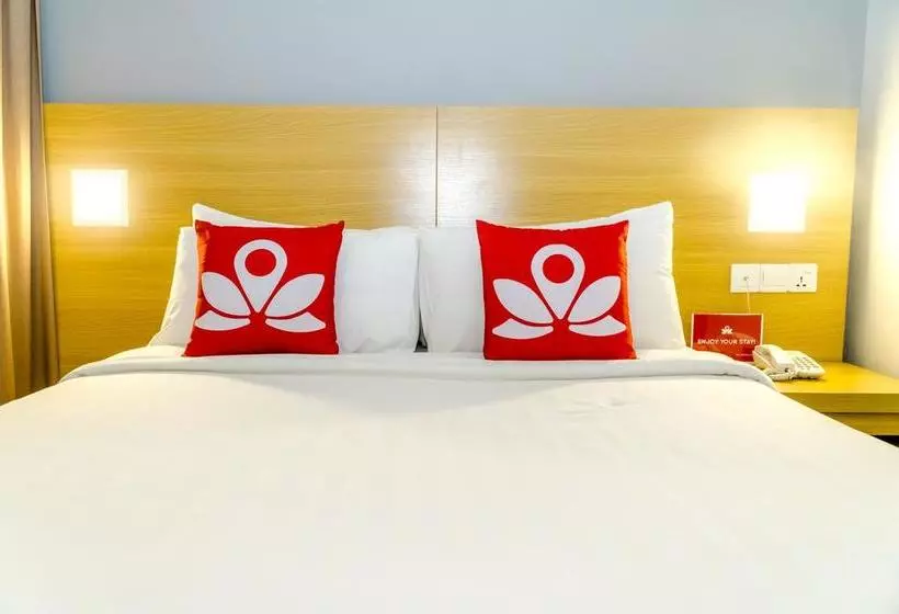 ホテル Zen Rooms Near Asia City