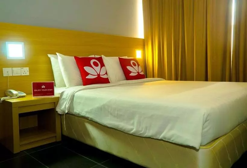 ホテル Zen Rooms Near Asia City
