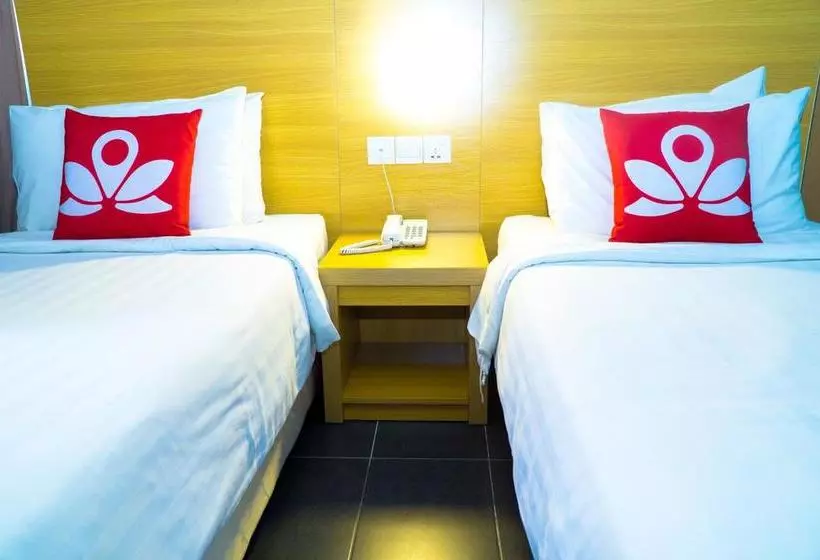ホテル Zen Rooms Near Asia City