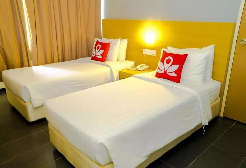 ホテル Zen Rooms Near Asia City