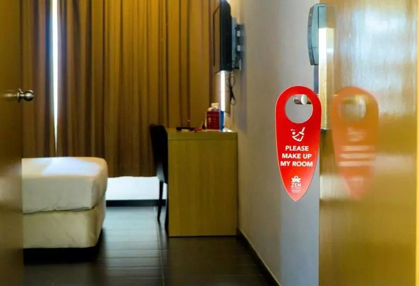 ホテル Zen Rooms Near Asia City
