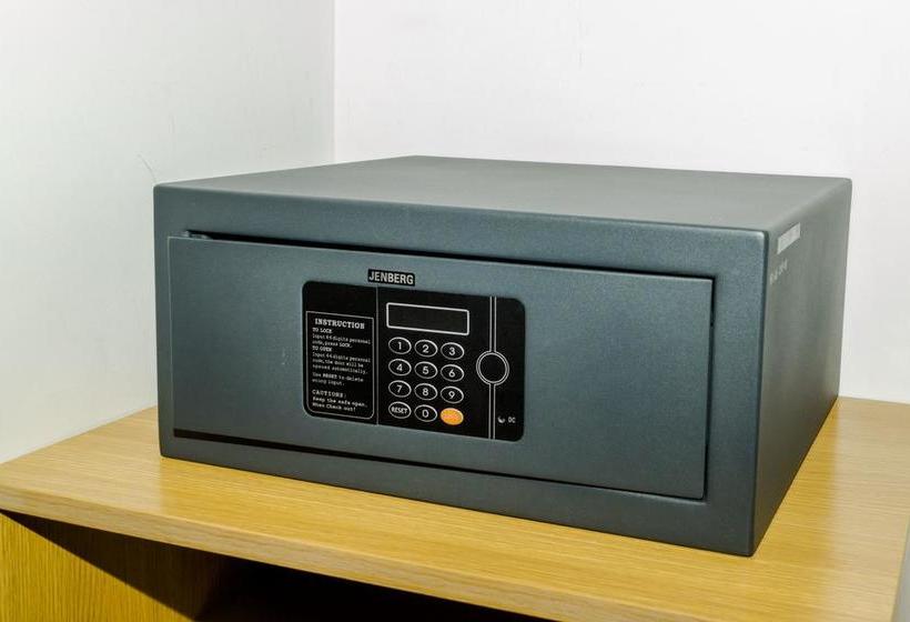 فندق Zen Rooms Near Asia City