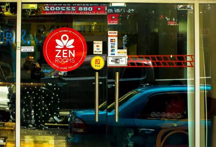 ホテル Zen Rooms Near Asia City