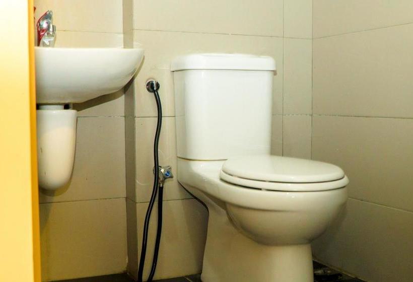 فندق Zen Rooms Near Asia City