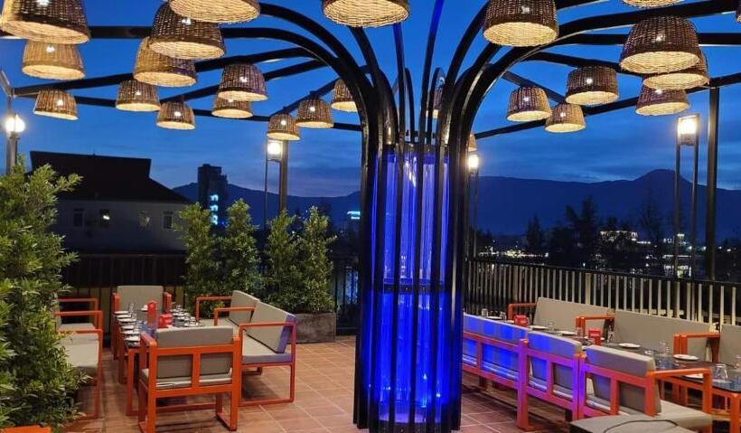 Park Inn Boutique And Hostel